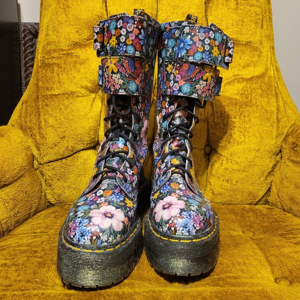 Wanderlust Jagger Dr. Martens